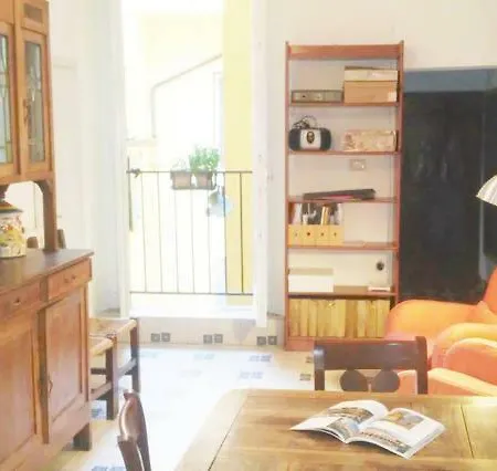 A Quattro Passi Apartament *